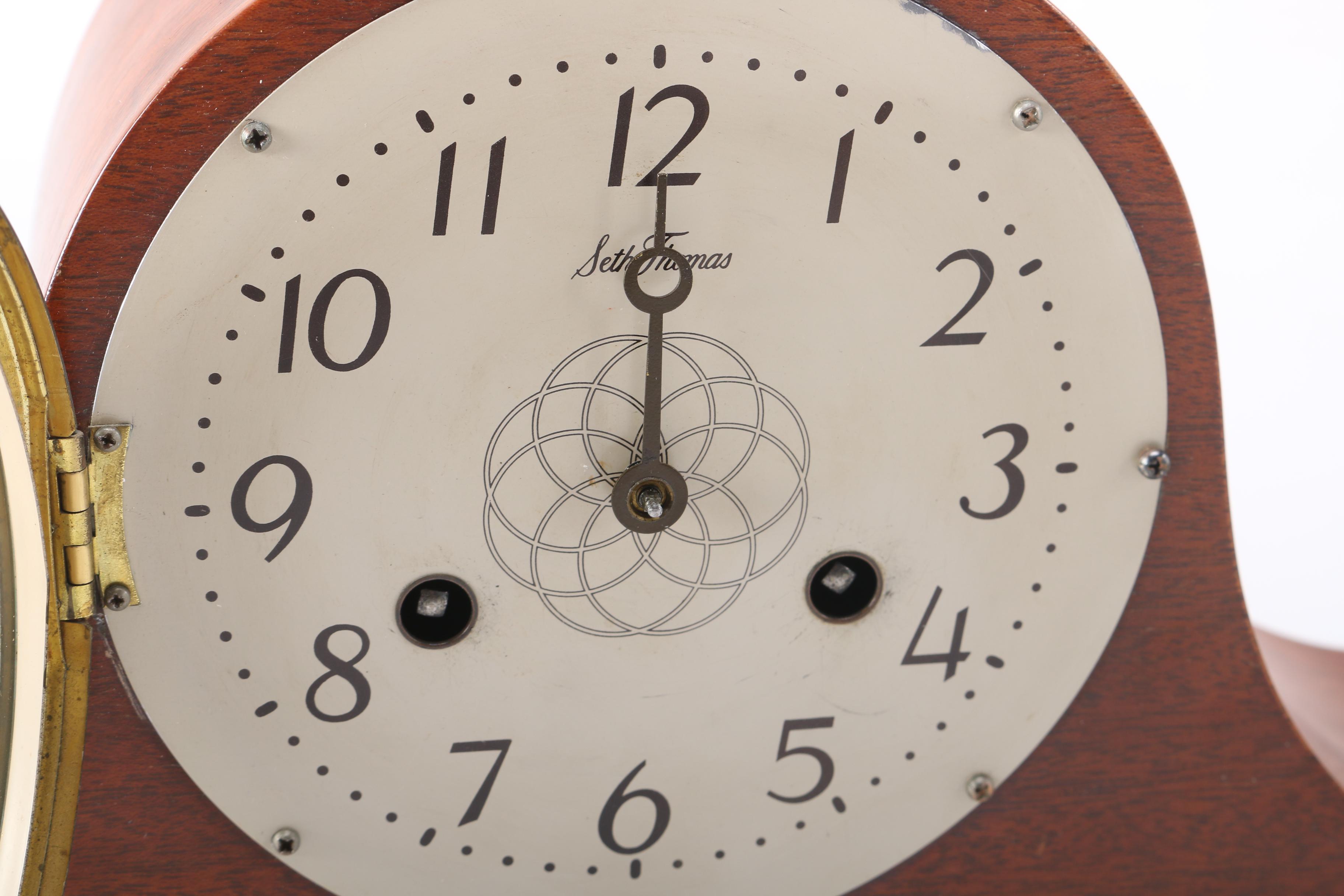 Circa 1956 Seth Thomas "Lynton 2W" Mantel Clock EBTH