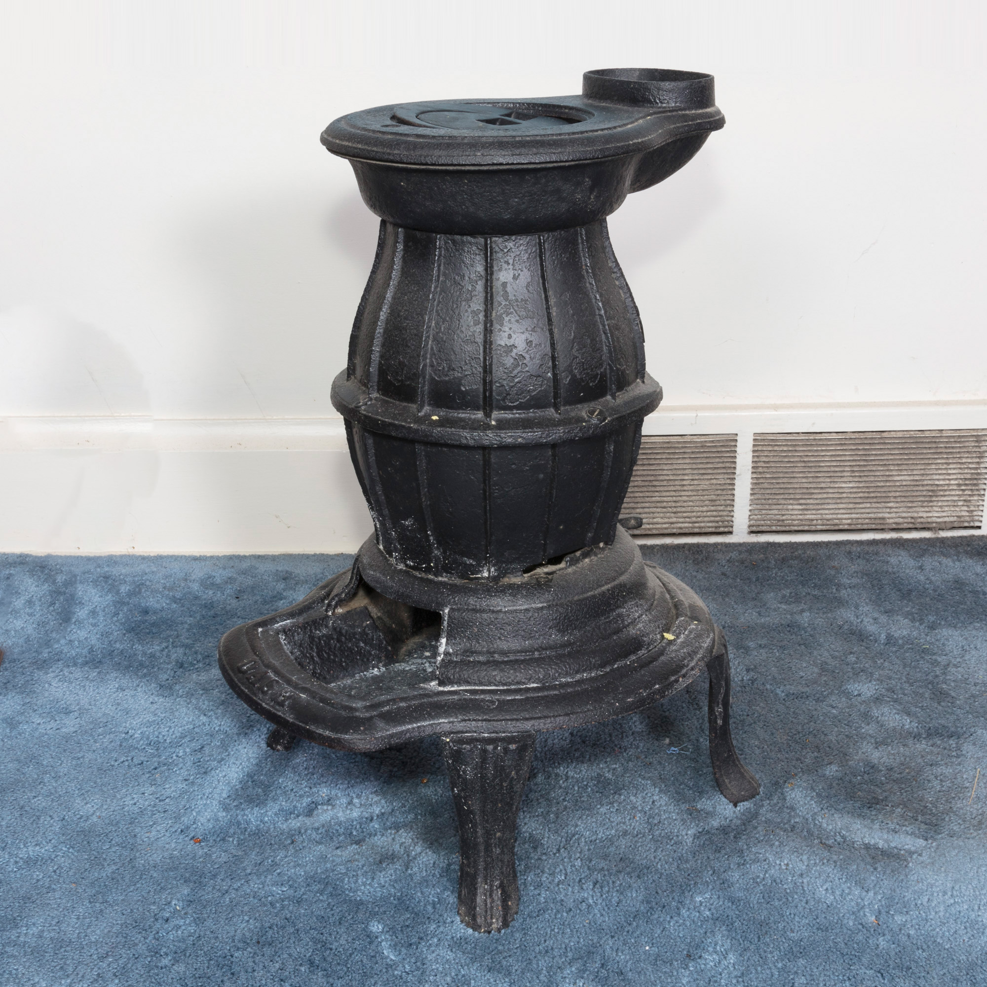 Dash Cast Iron Stove EBTH