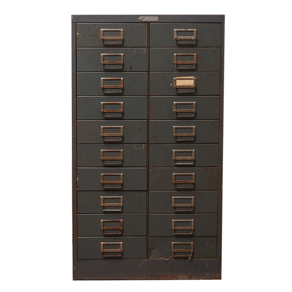 Vintage Steelmaster Filing Cabinet | EBTH
