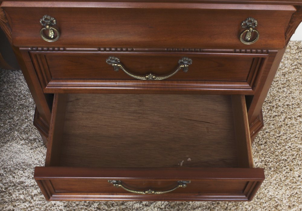 Lexington Furniture "Lynn Hollyn at Home" Nightstands EBTH