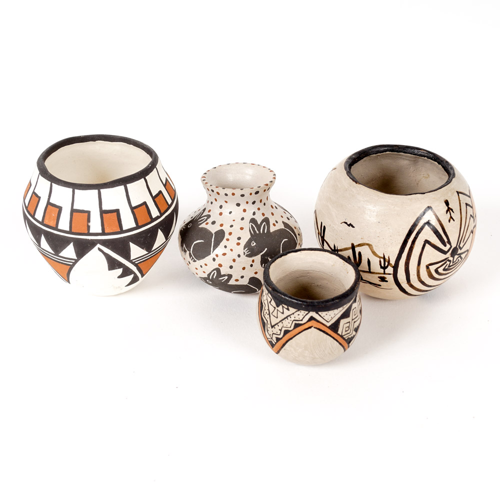 Signed Miniature Native American Pottery Pieces EBTH