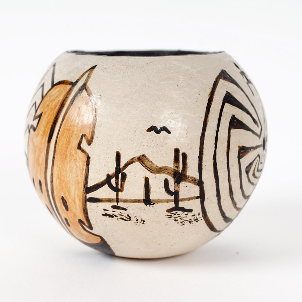 Signed Miniature Native American Pottery Pieces EBTH