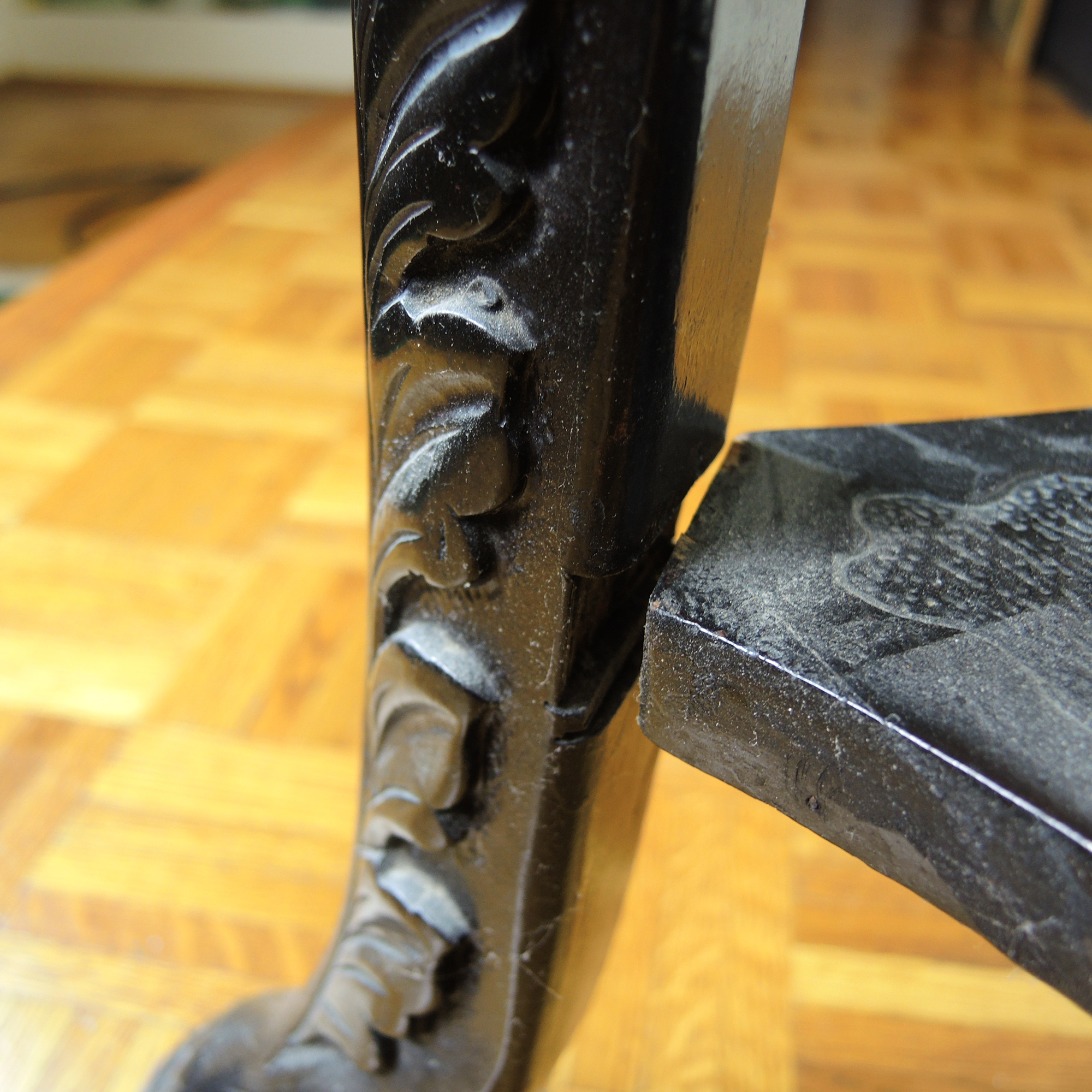 Antique Carved Display Stand | EBTH