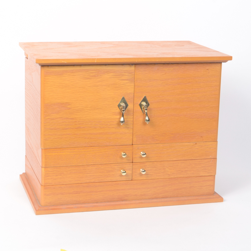 "For Your Ease Only" Jewelry Box by Lori Greiner EBTH