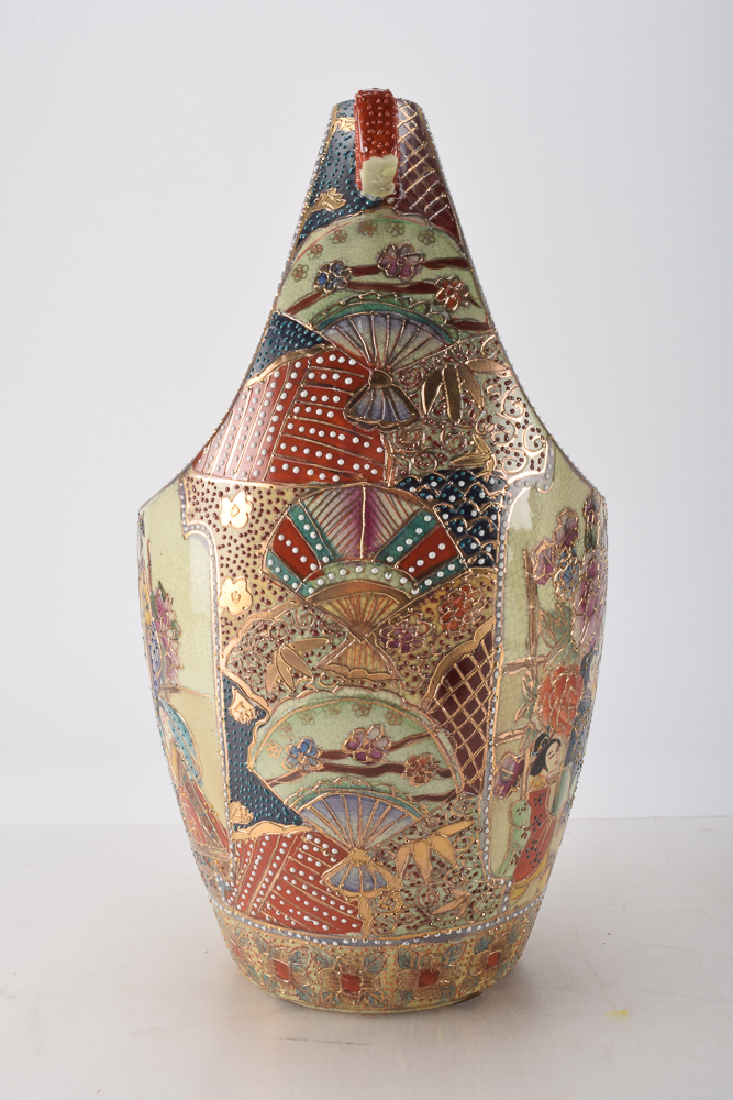 HandPainted Chinese Royal Satsuma Vase with Handle EBTH