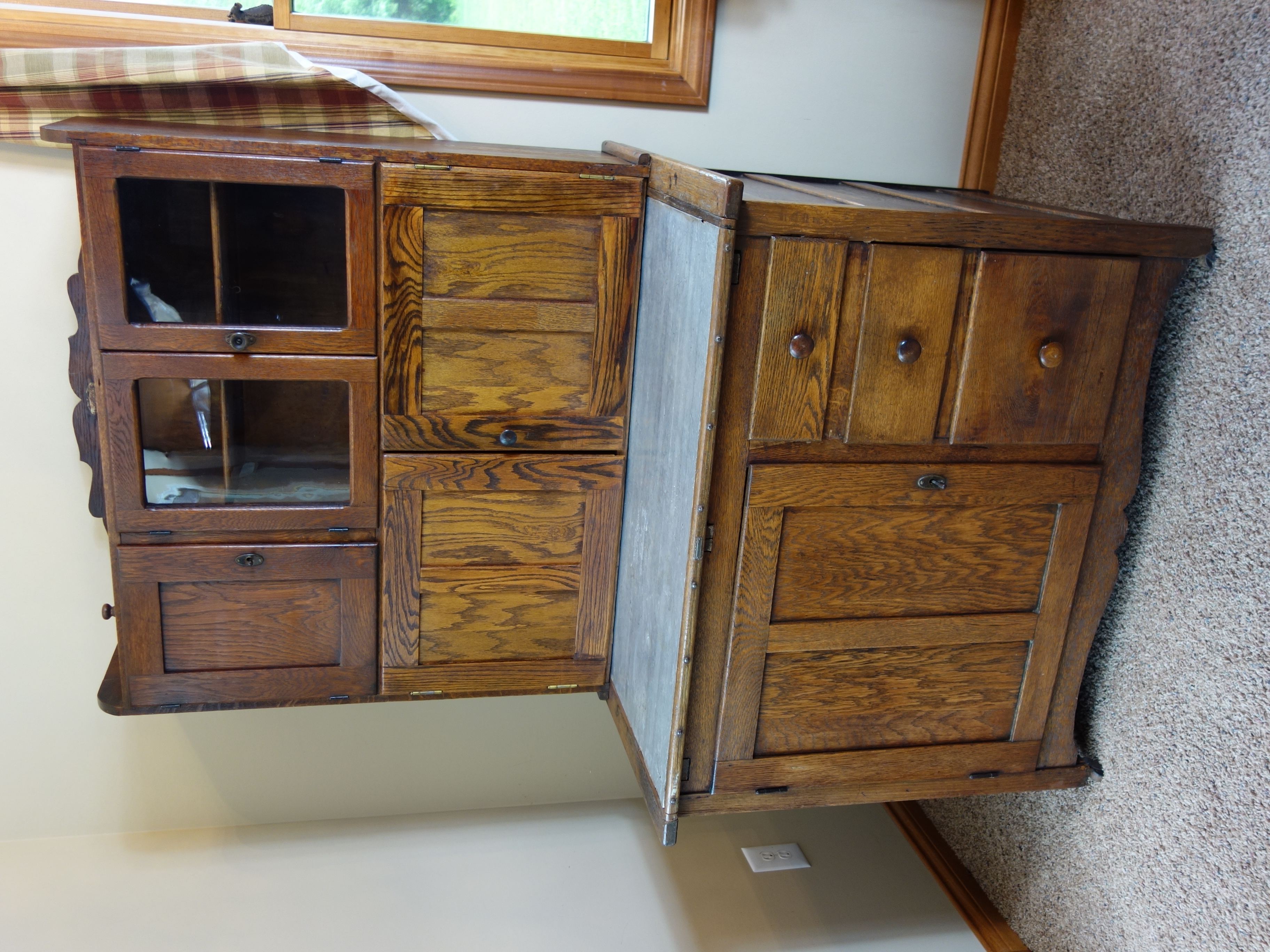 Antique Oak Hoosier by "The Hoosier Mfg. Co" EBTH