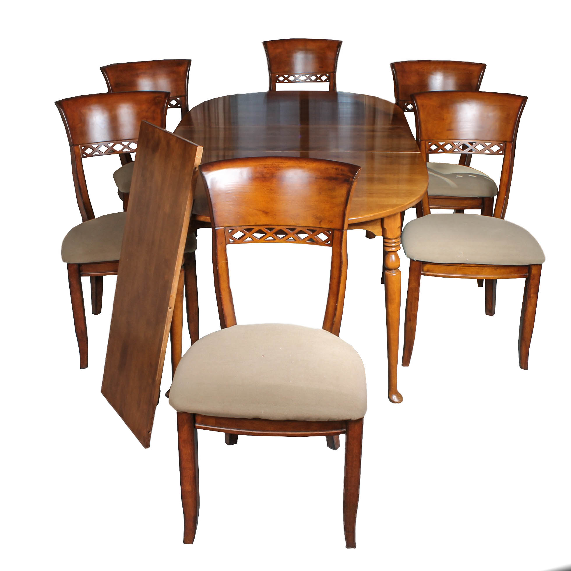 Traditional Maple Dining Table and Six Chairs by Ethan Allen EBTH