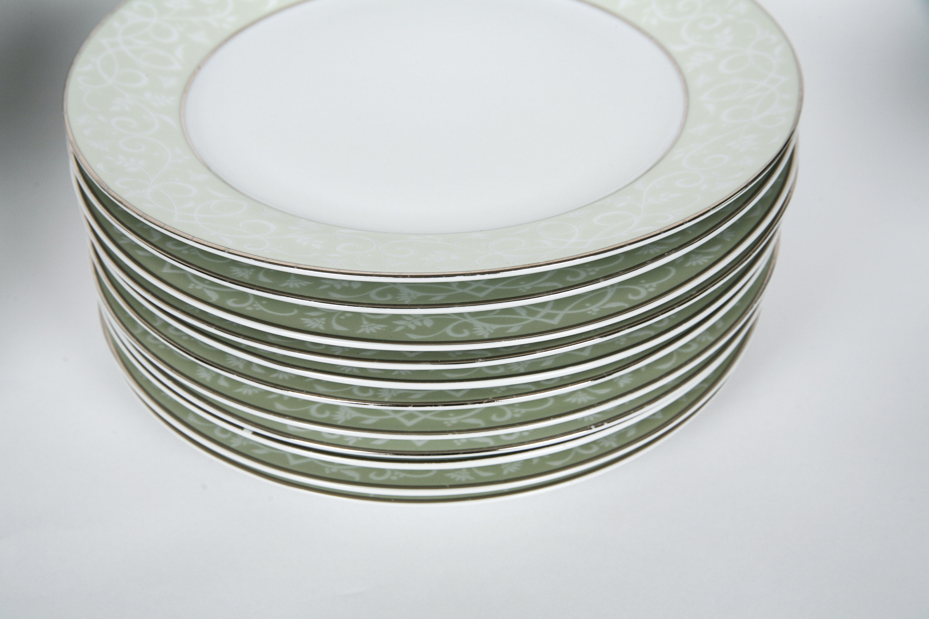 Set of Chris Madden For JCPenney Home Collection Dishes EBTH