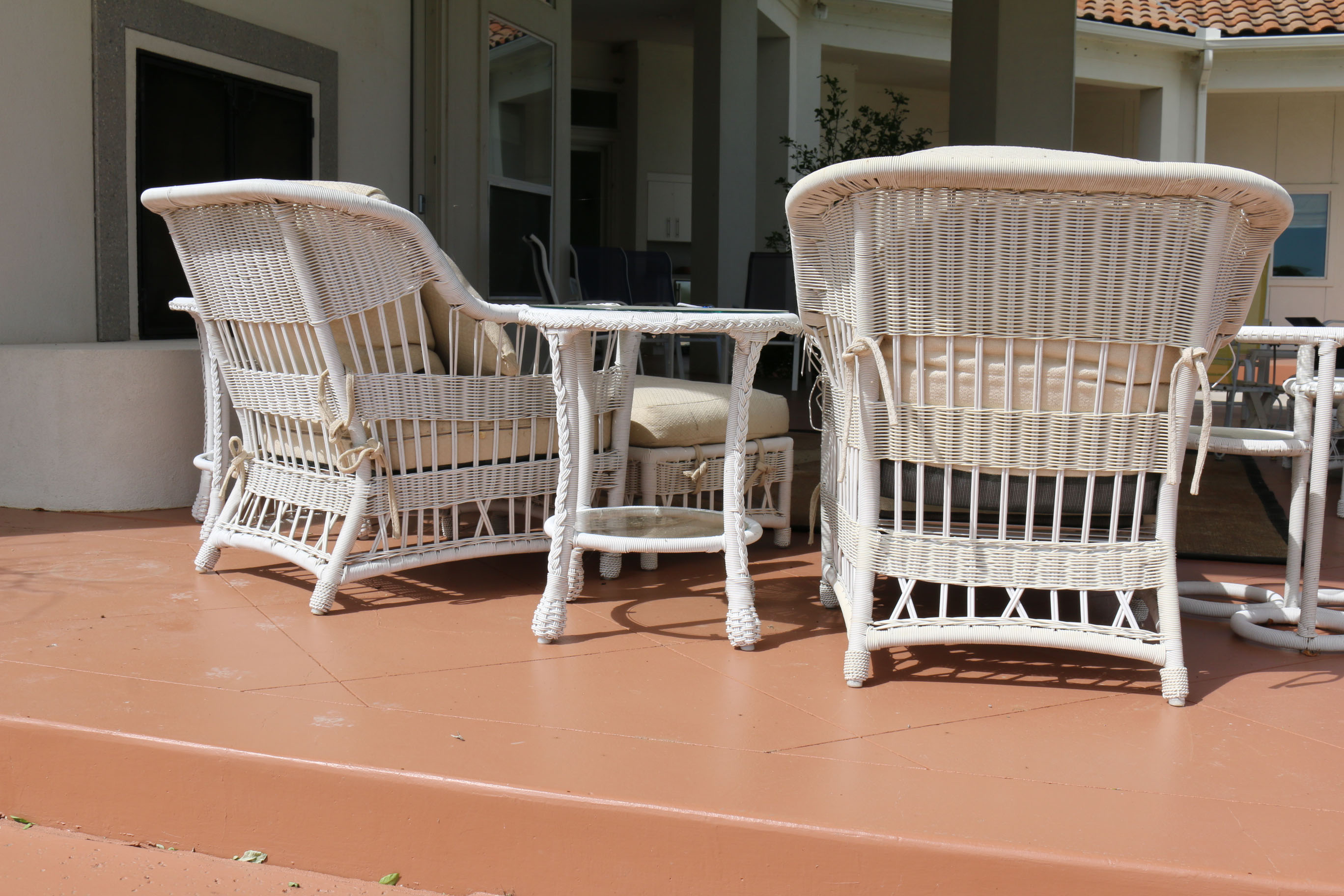 Faux-Wicker Patio Furniture | EBTH