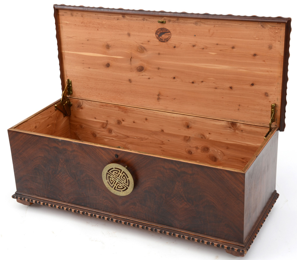 Dillingham Cedar Chest EBTH
