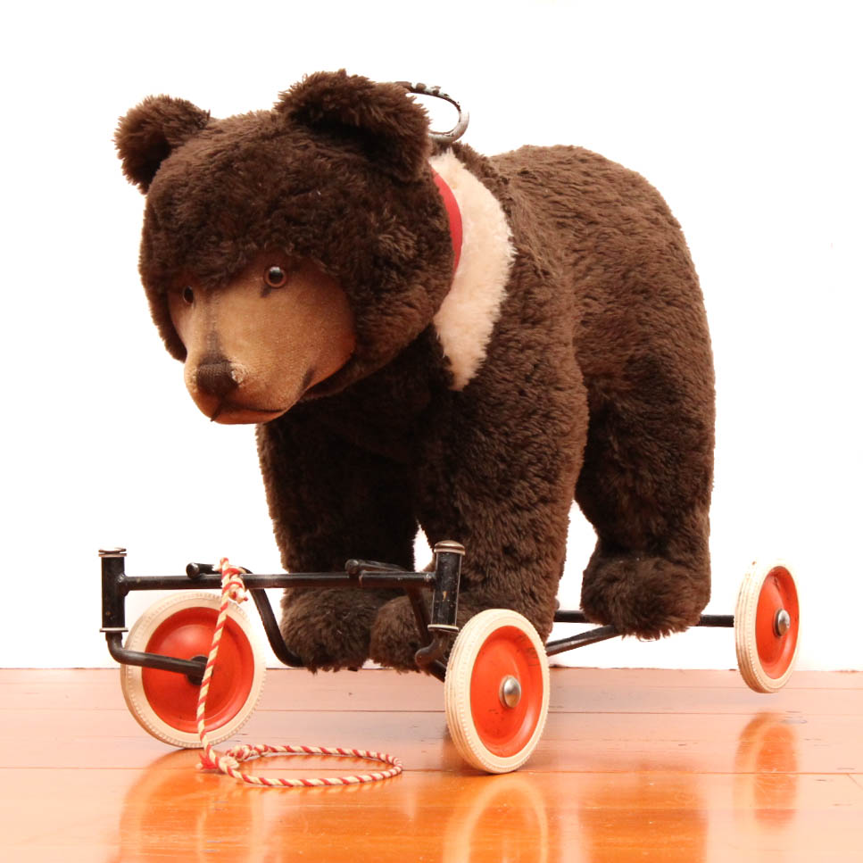 original steiff bear on wheels