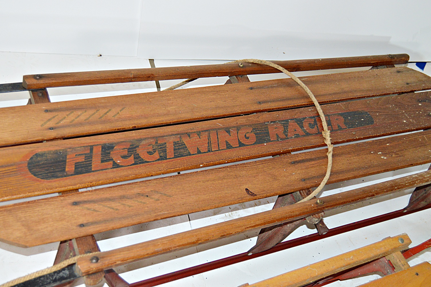 Vintage Flexible Flyer and Fleetwing Snow Sleds EBTH