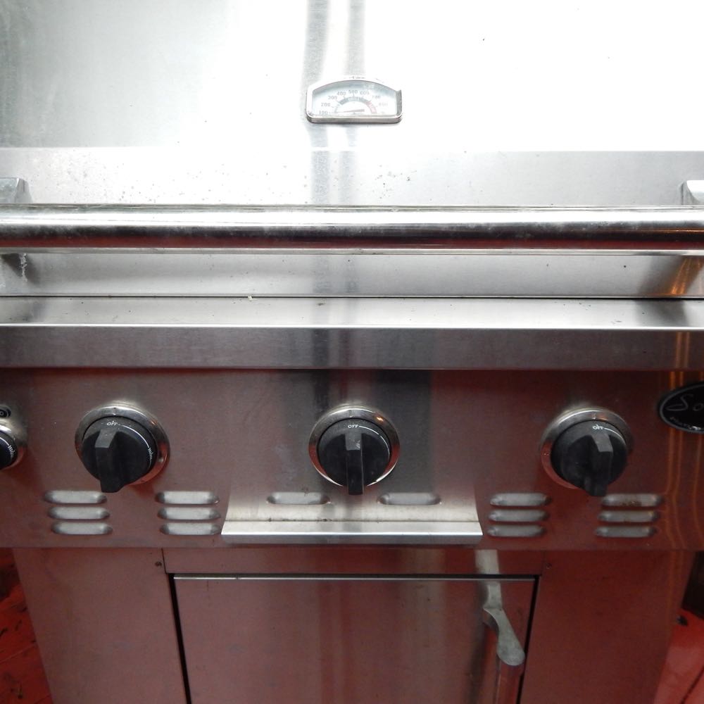 Sonoma Platinum Edition Stainless Steel Gas Grill EBTH