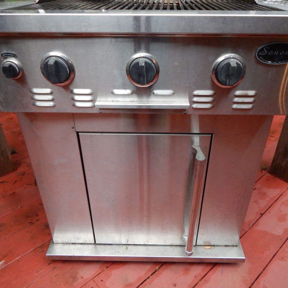 Sonoma Platinum Edition Stainless Steel Gas Grill EBTH