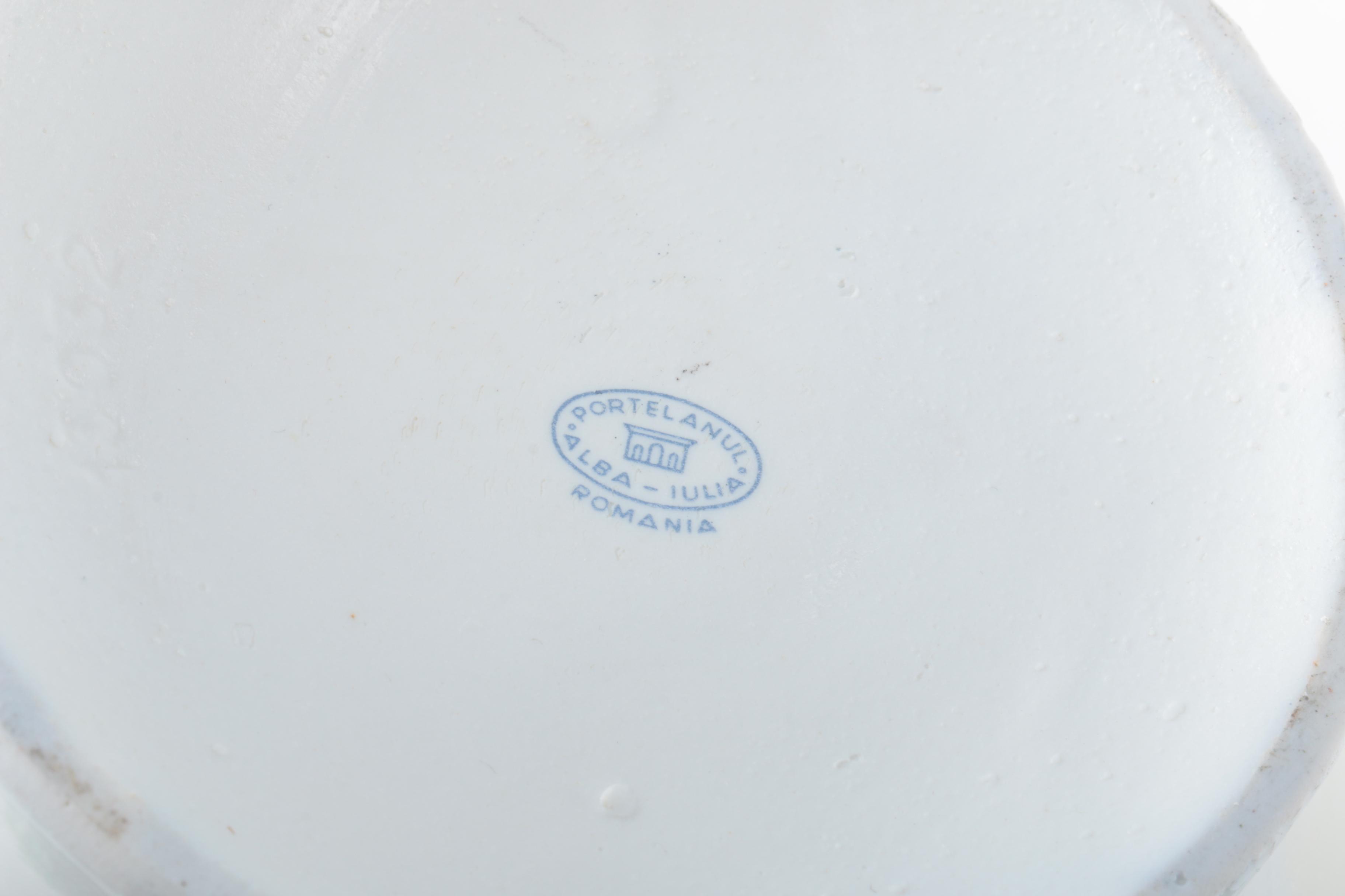 Vintage Portelanul Alba Iulia Romanian Porcelain Vase | EBTH