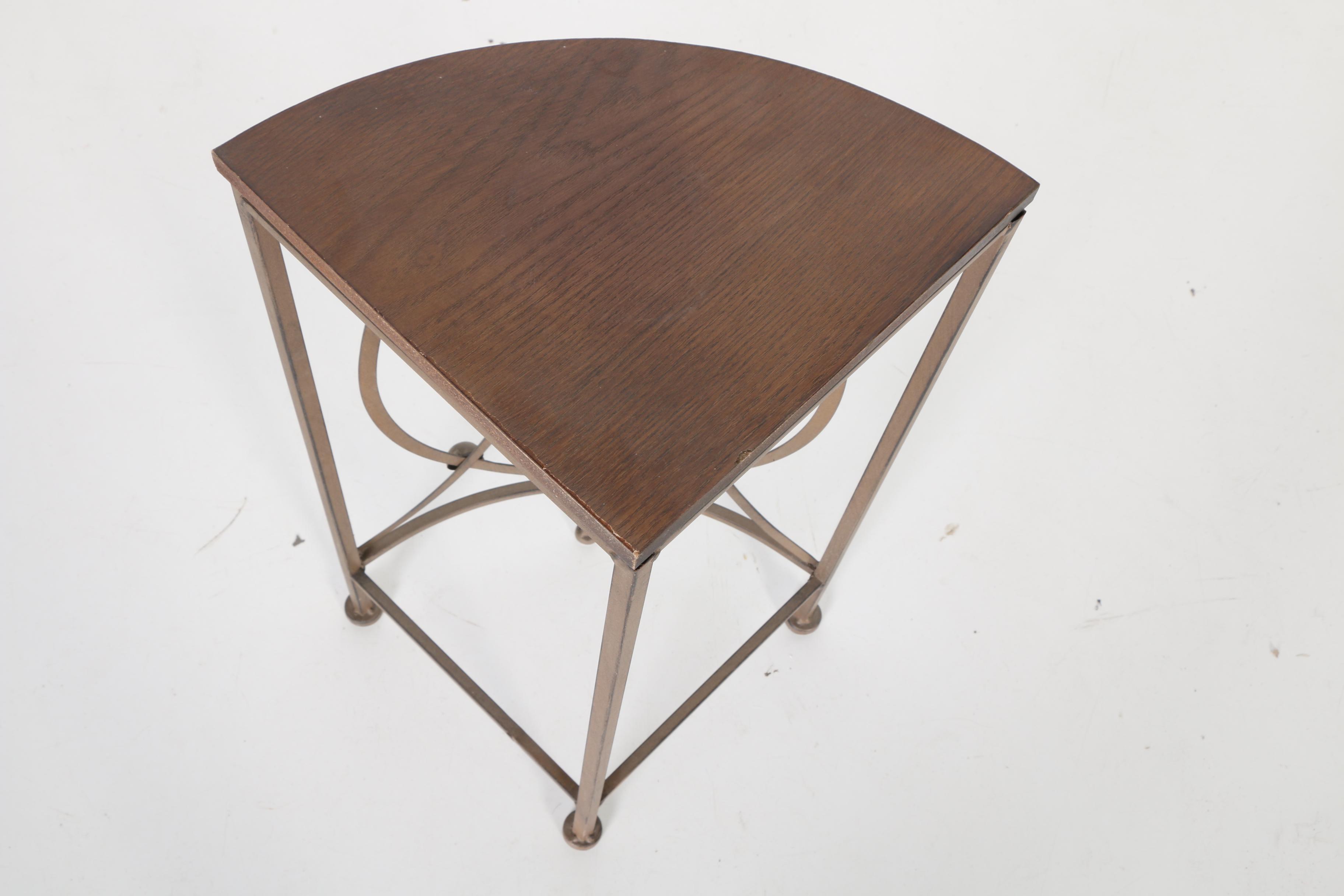 Small Metal Corner Accent Table EBTH