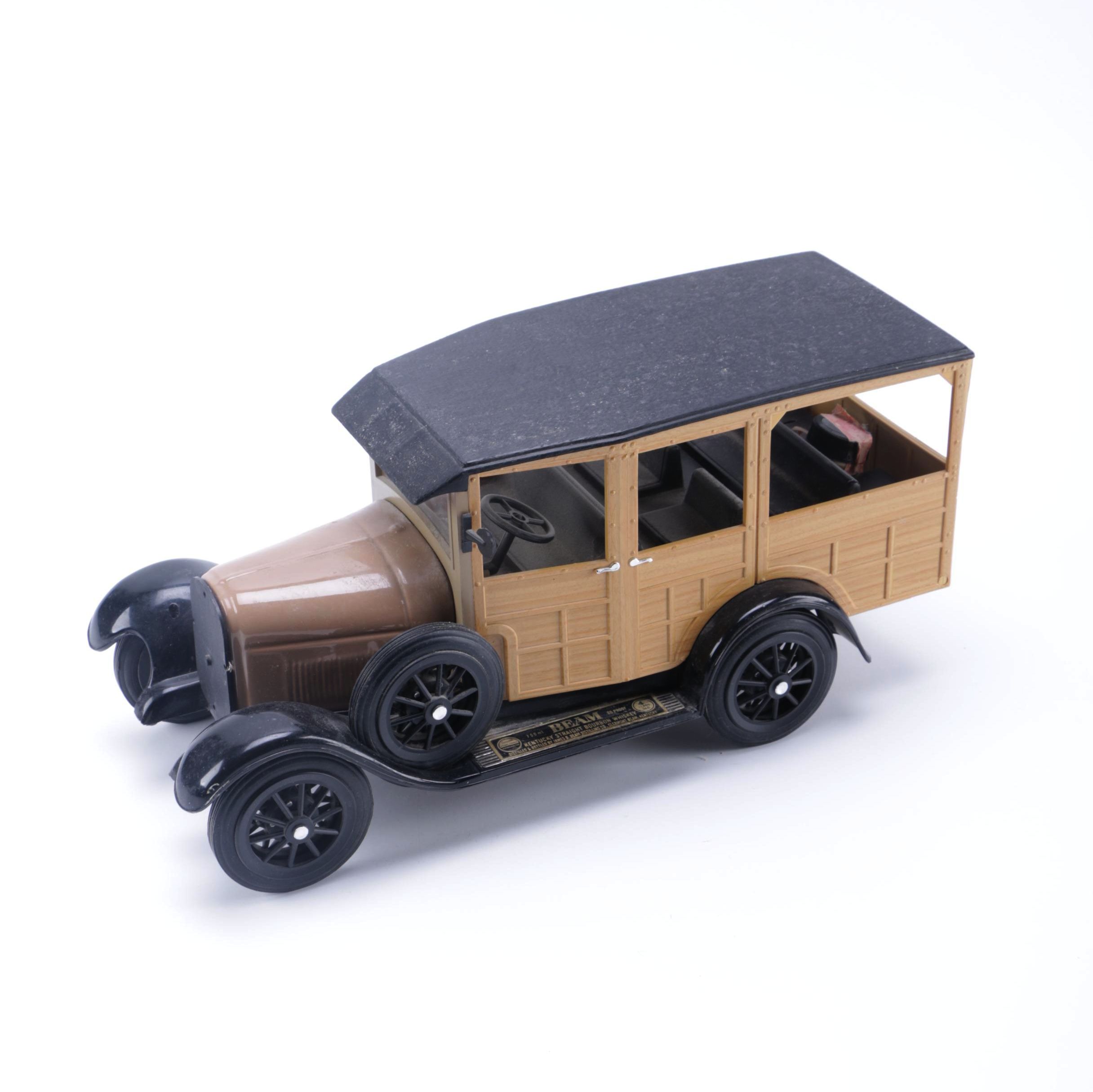 Collector's Jim Beam 1929 Model A Ford "Woodie" Station Wagon Decanter