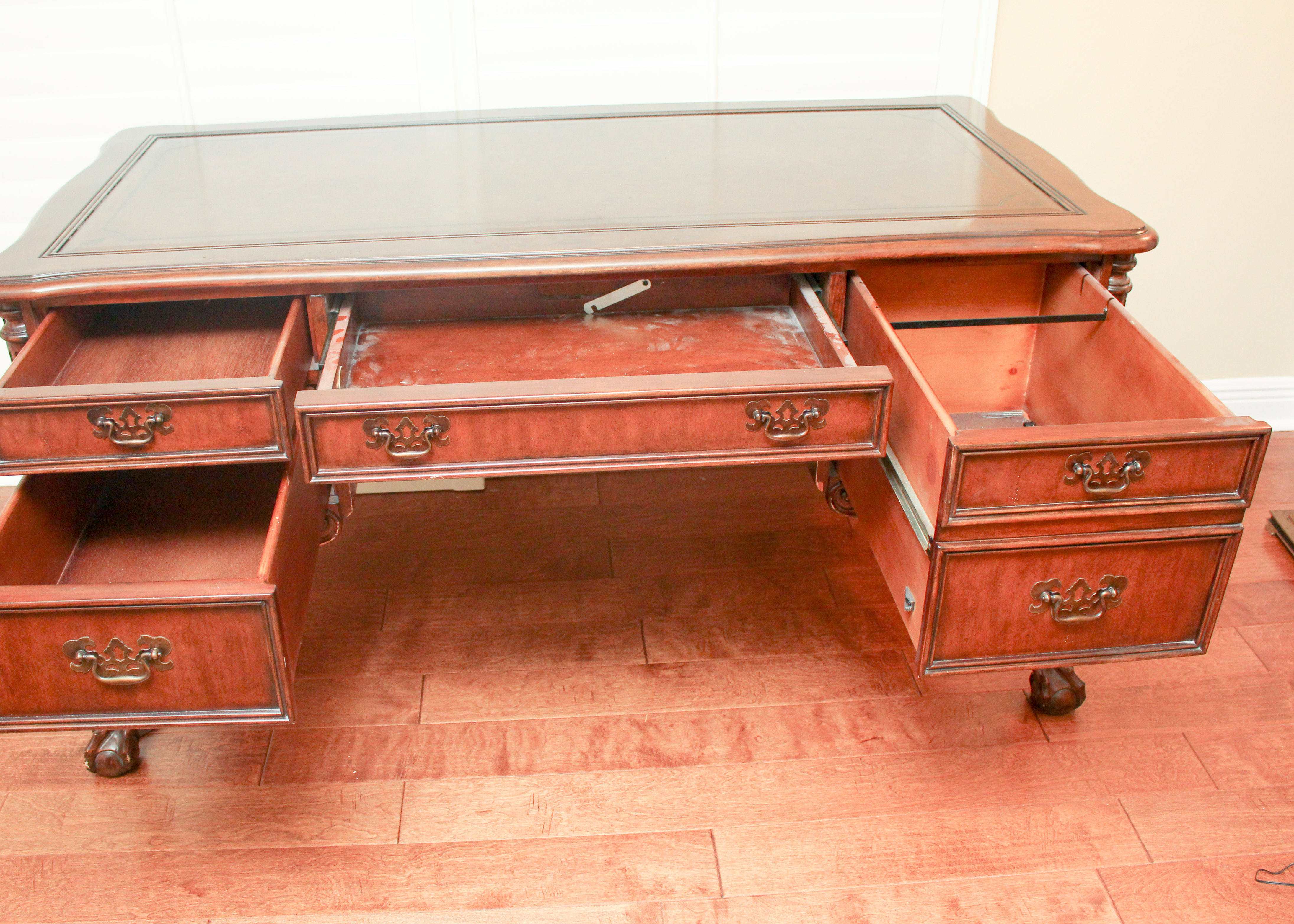 Sligh "Ellis" ChippendaleStyle Desk EBTH