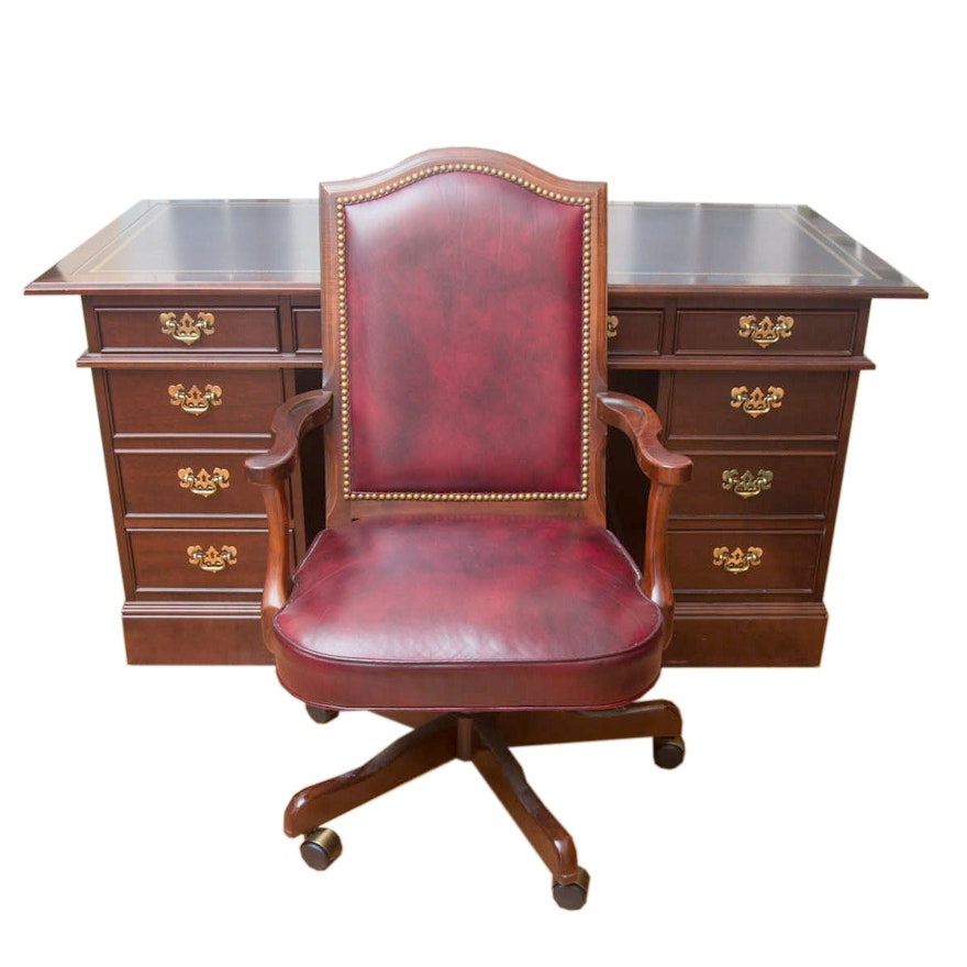 Vintage Chippendale Style Mahogany Executive Desk By Sligh With