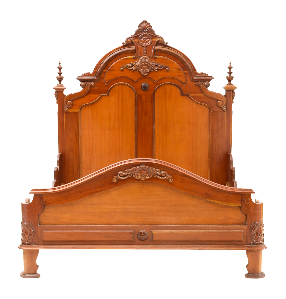 Victorian Style King Size Mahogany Bed Frame EBTH