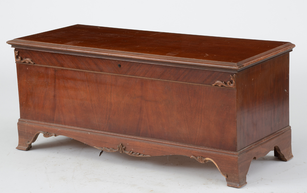Vintage Cavalier Cedar Chest EBTH