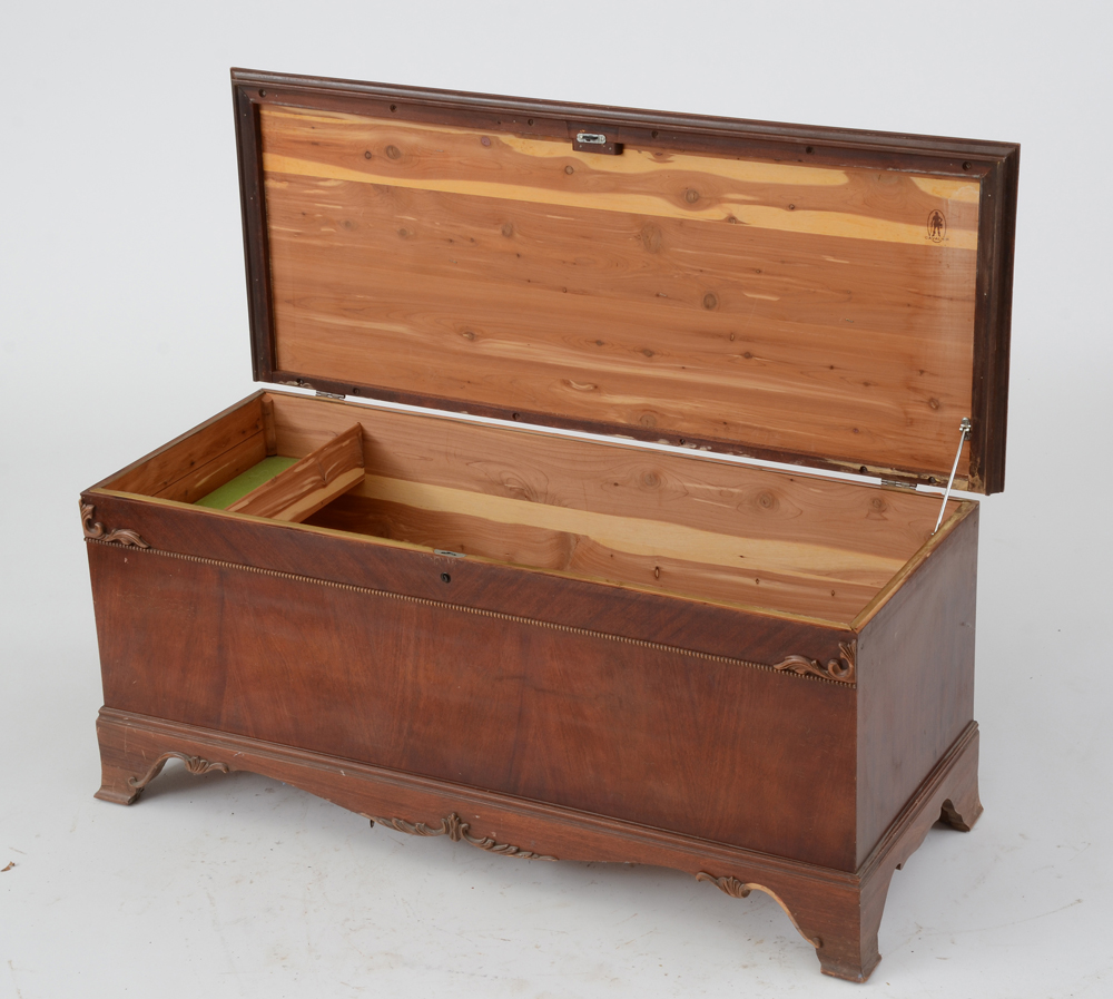 Vintage Cavalier Cedar Chest EBTH