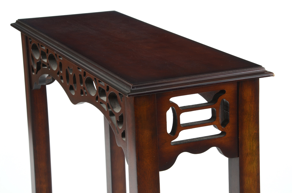 Bombay Company Mahogany Finish Accent Table EBTH