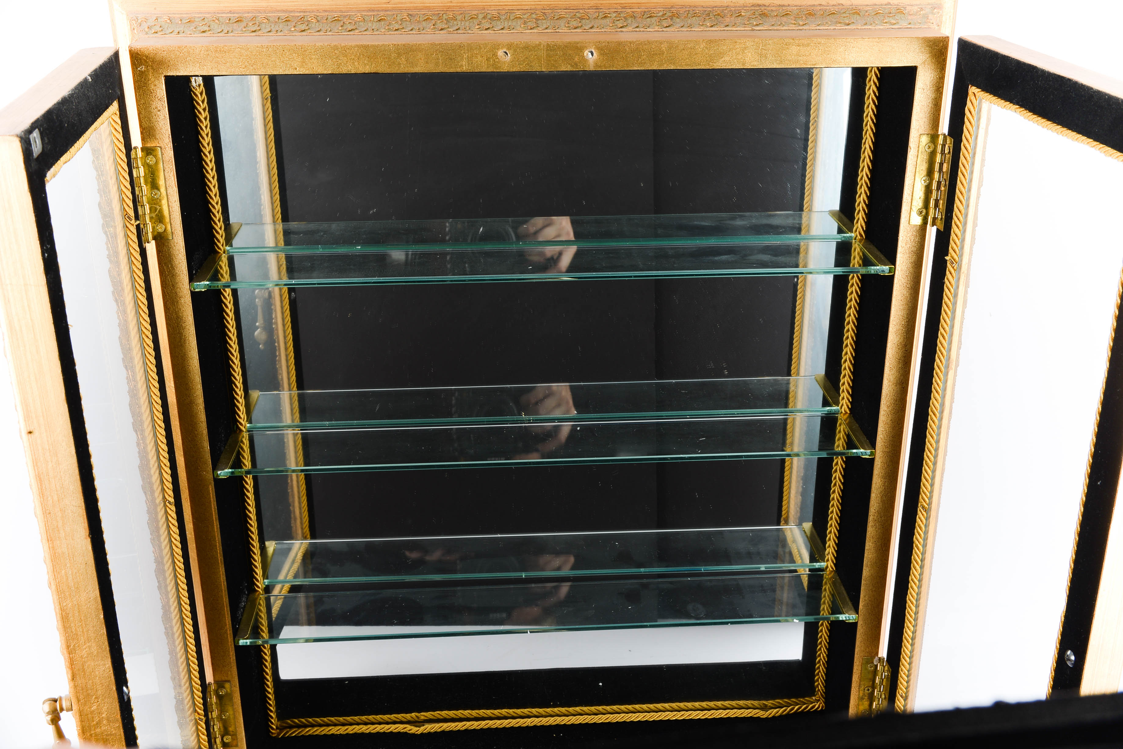 Teacup Display Case with Glass Shelves EBTH