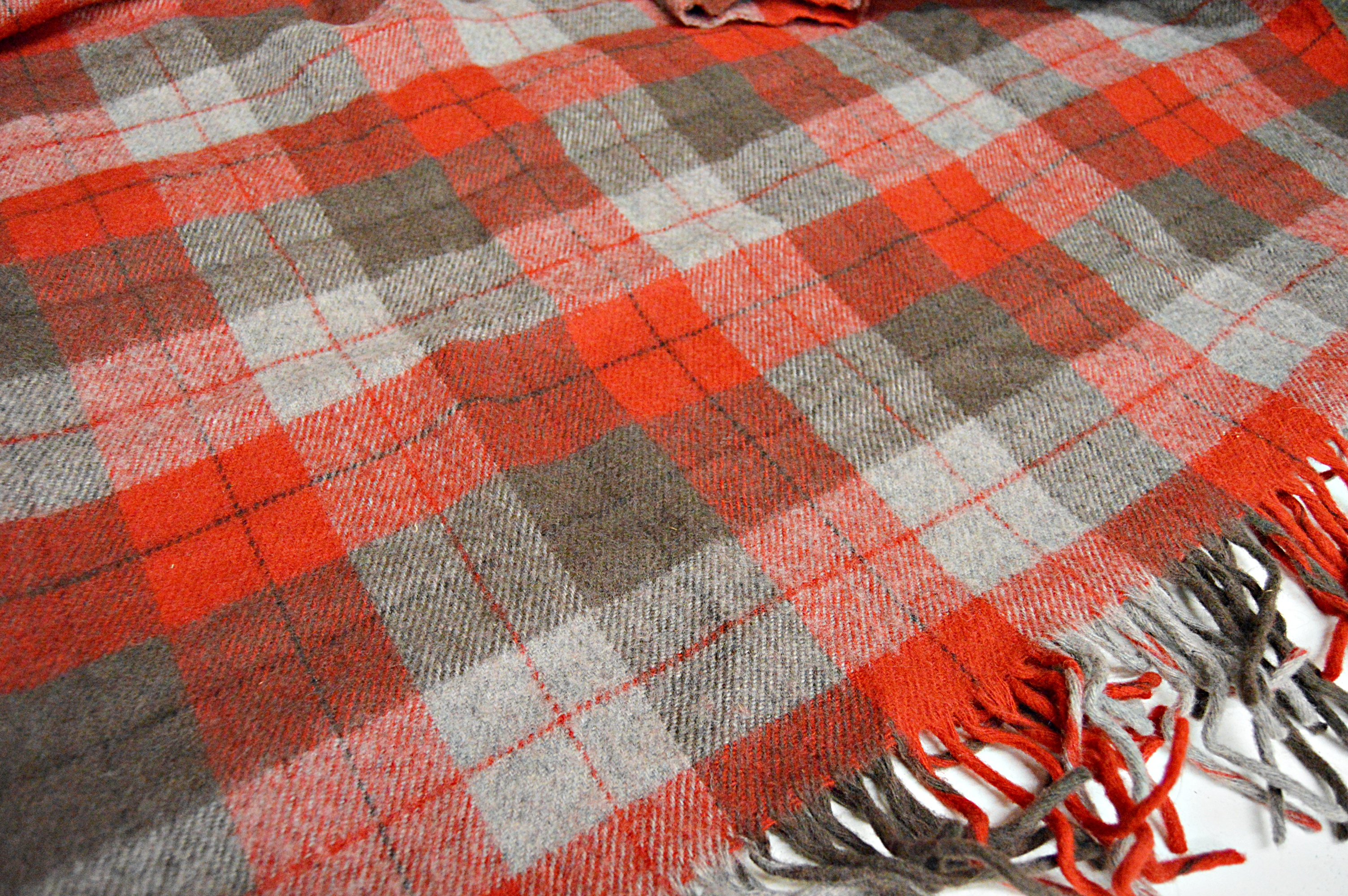 Vintage Pendleton Wool Plaid Blanket EBTH