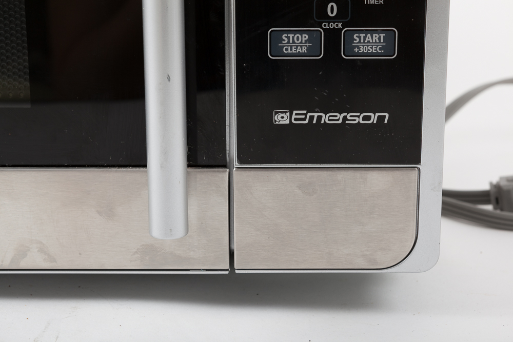 Emerson Countertop Microwave Oven EBTH