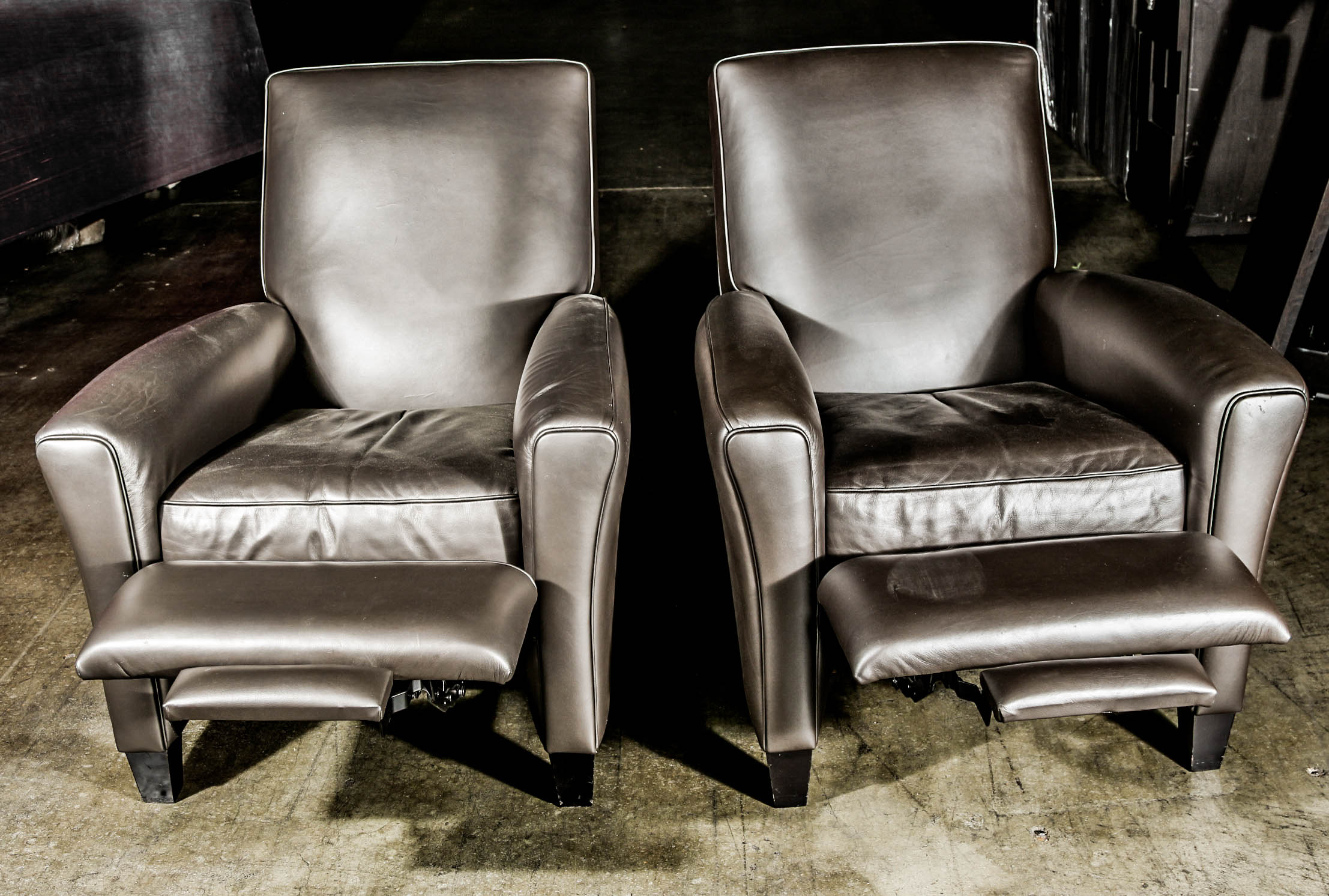Pair of American Leather Recliners EBTH