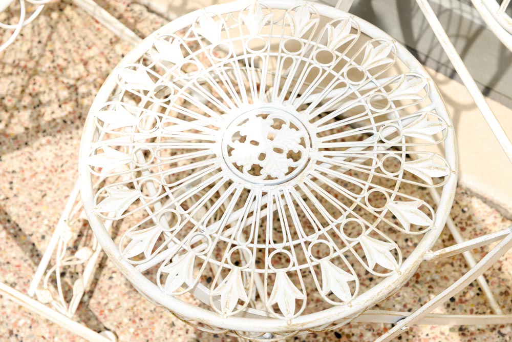 White Metal Patio Side Table and Chair EBTH