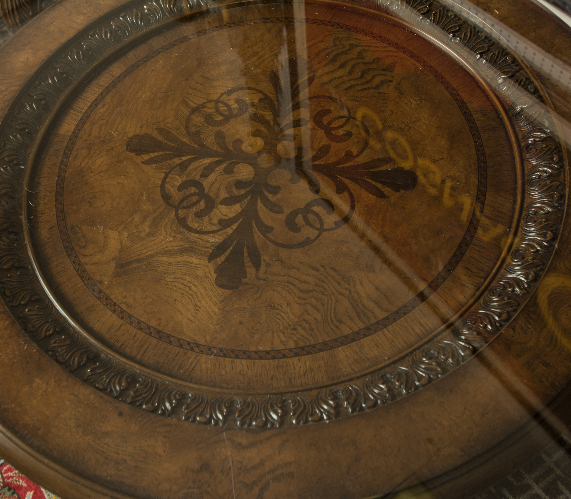 Havertys Villa Clare Round Dining Table EBTH