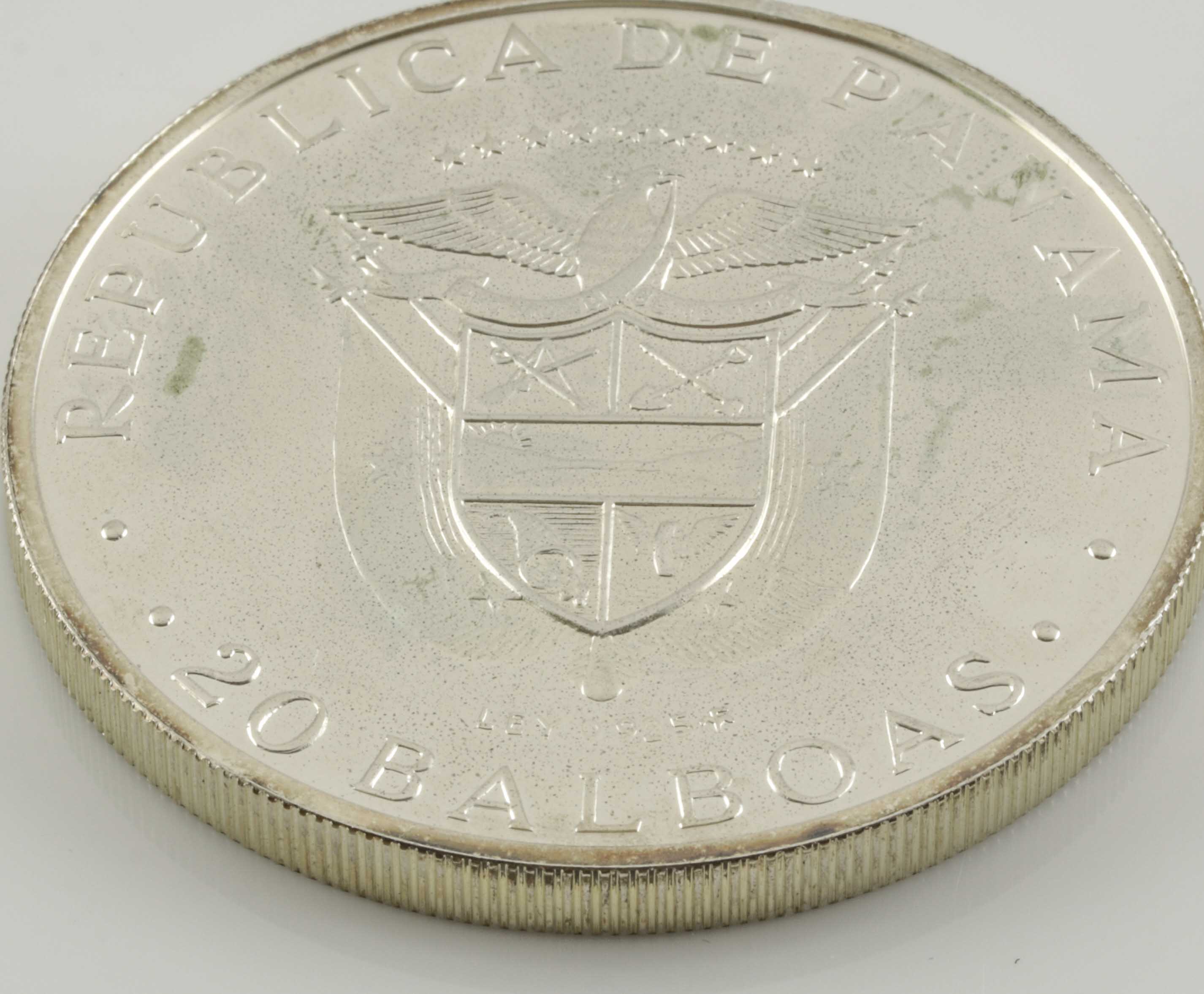 1974 Panamanian 20 Balboas Large Silver Coin | EBTH