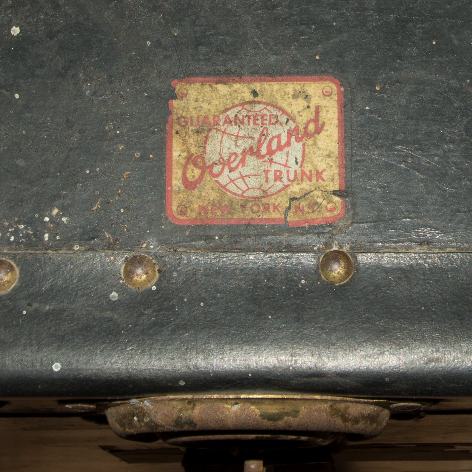 Antique Overland Steamer Trunk EBTH