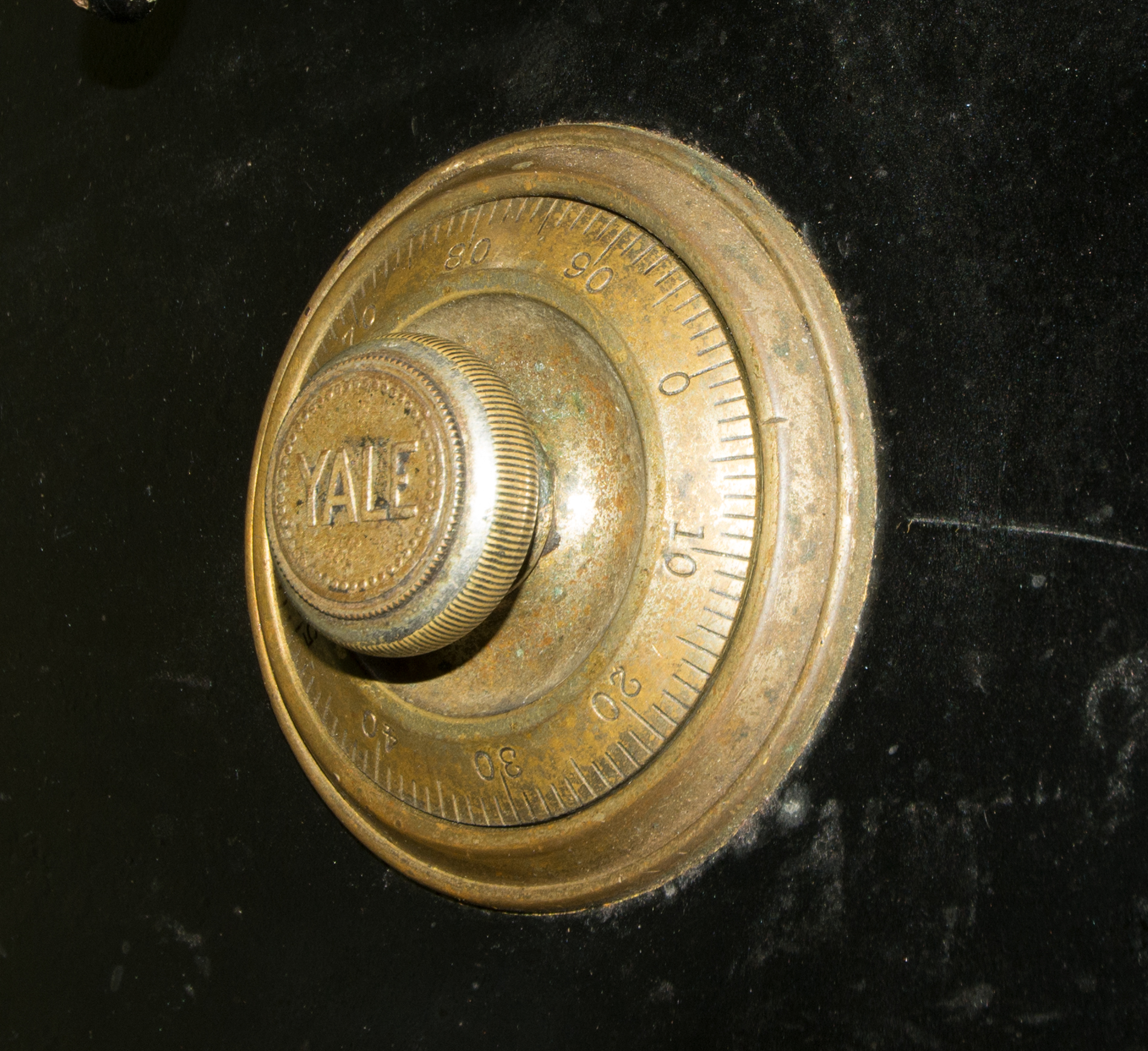 Antique Yale Safe EBTH