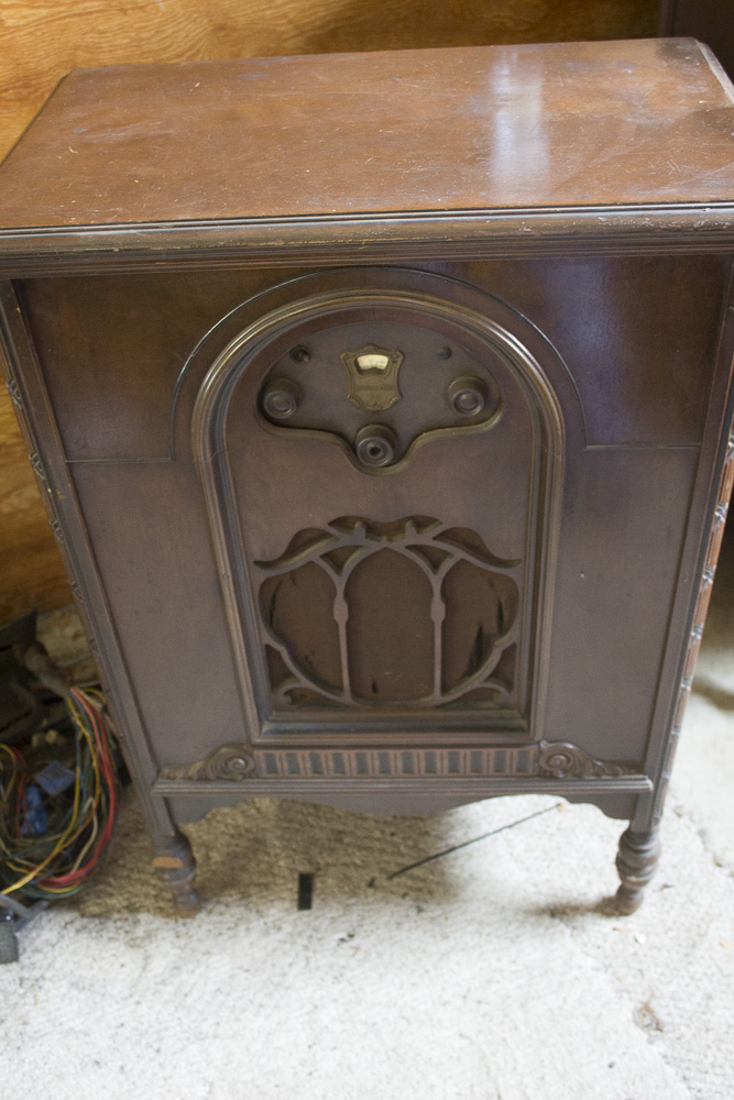 Vintage Atwater Kent Model 55 Radio In Red Lion EBTH