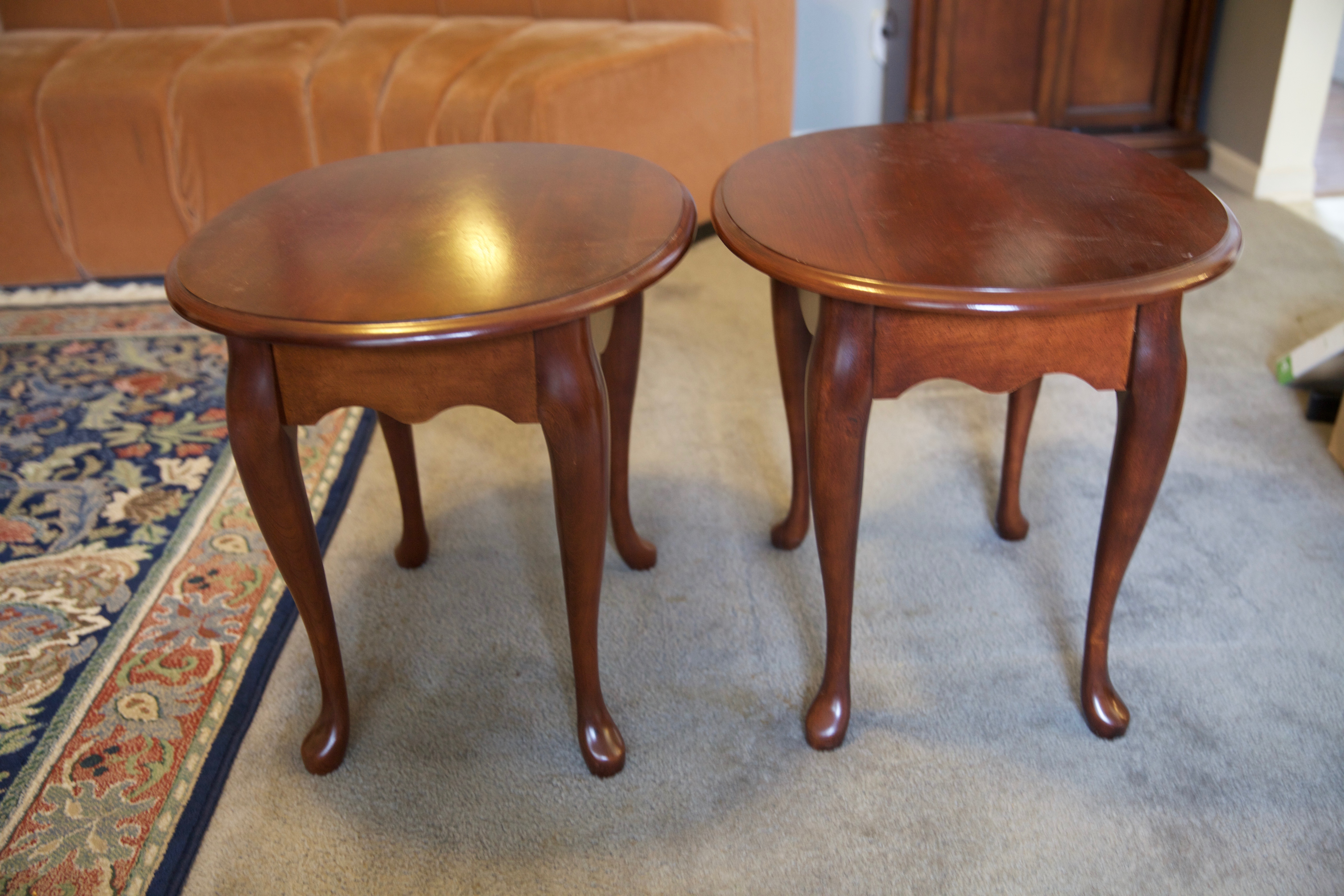 Pair of Queen Anne Style End Tables and Coffee Table | EBTH