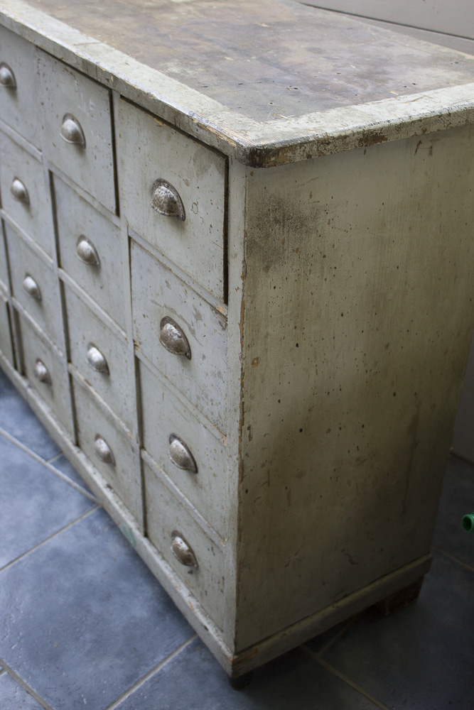 Vintage Apothecary Chest of Drawers EBTH