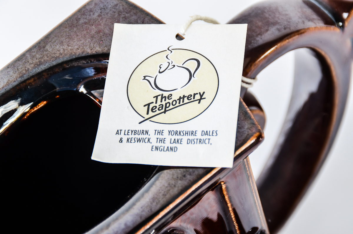 Novelty Ceramic Teapots Including British Swineside Teapottery EBTH