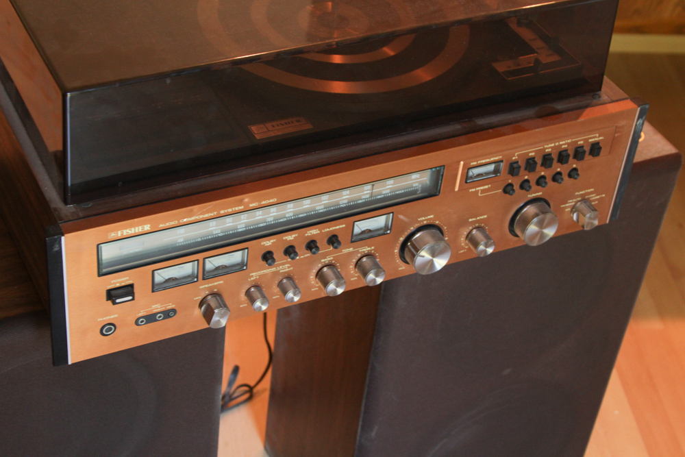 Fisher Turntable Stereo Receiver and Speakers EBTH