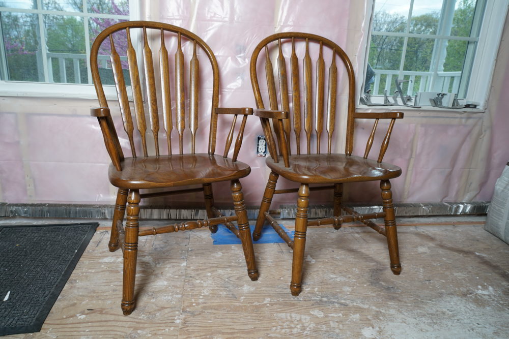 Vintage Colonial Style Dining Table With Chairs | EBTH