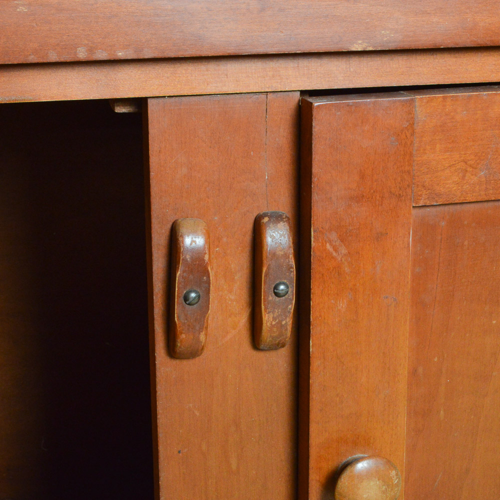 MidCentury Willett "Golden Beryl" Maple Hutch EBTH