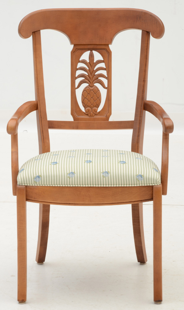 Ethan Allen "Legacy" Collection Dining Table and Chairs | EBTH