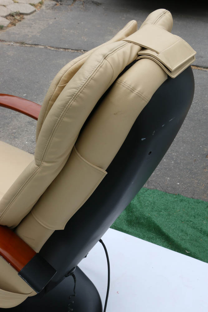 HTT-10CRP Robotic Human Touch Home Massage Chair | EBTH