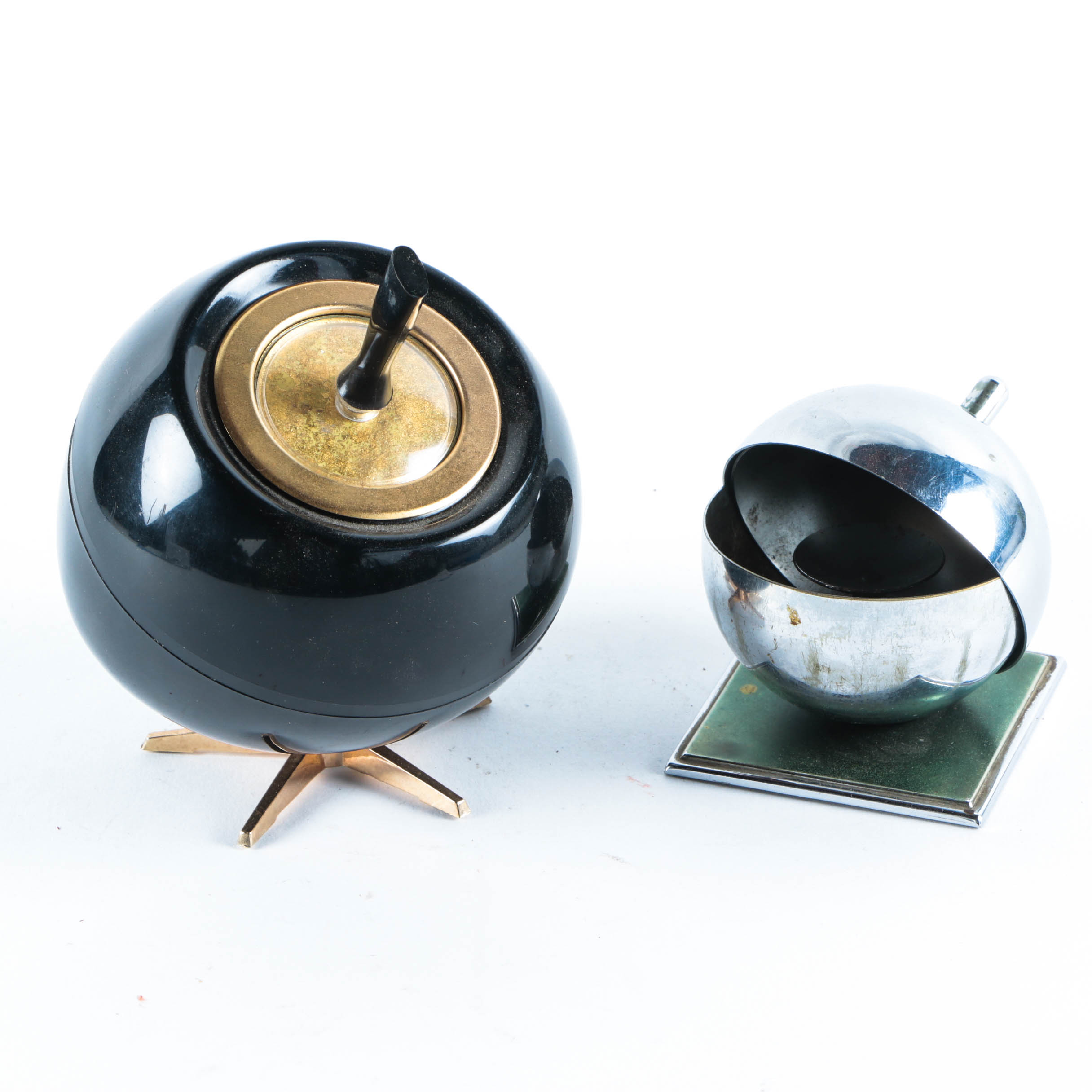 Vintage Table Cigarette Lighter and Chrome Ashtray EBTH