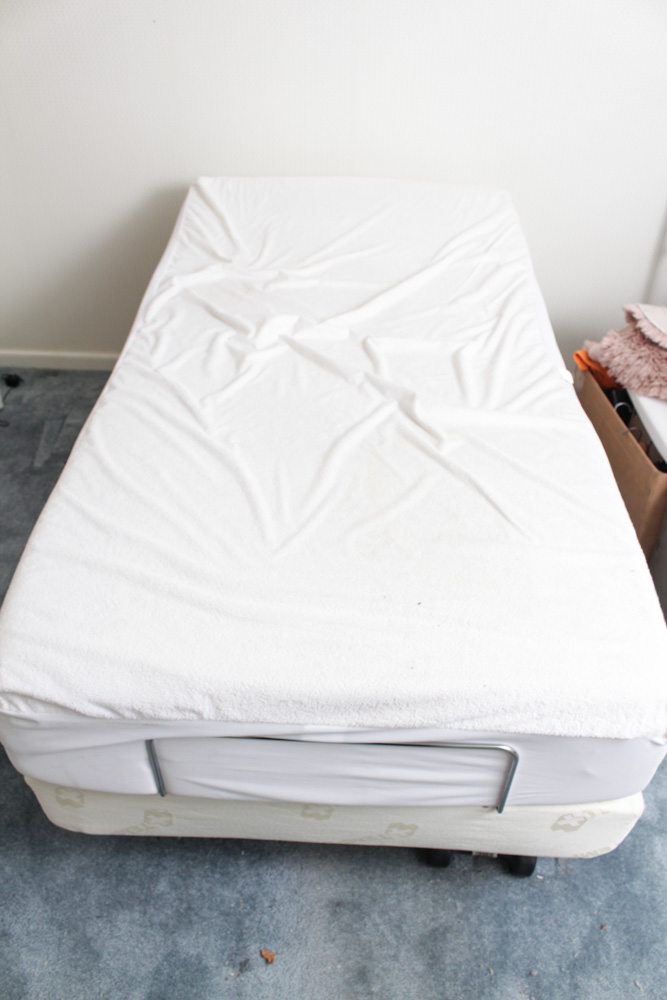 Twin Size TempurPedic Mattress and Box Spring EBTH