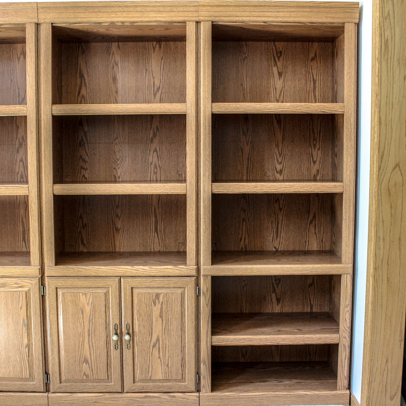 Oak Veneer Shelving Unit EBTH