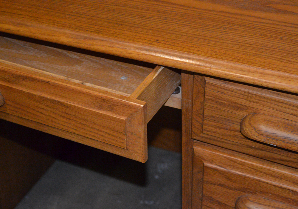Riverside Furniture Roll Top Desk EBTH