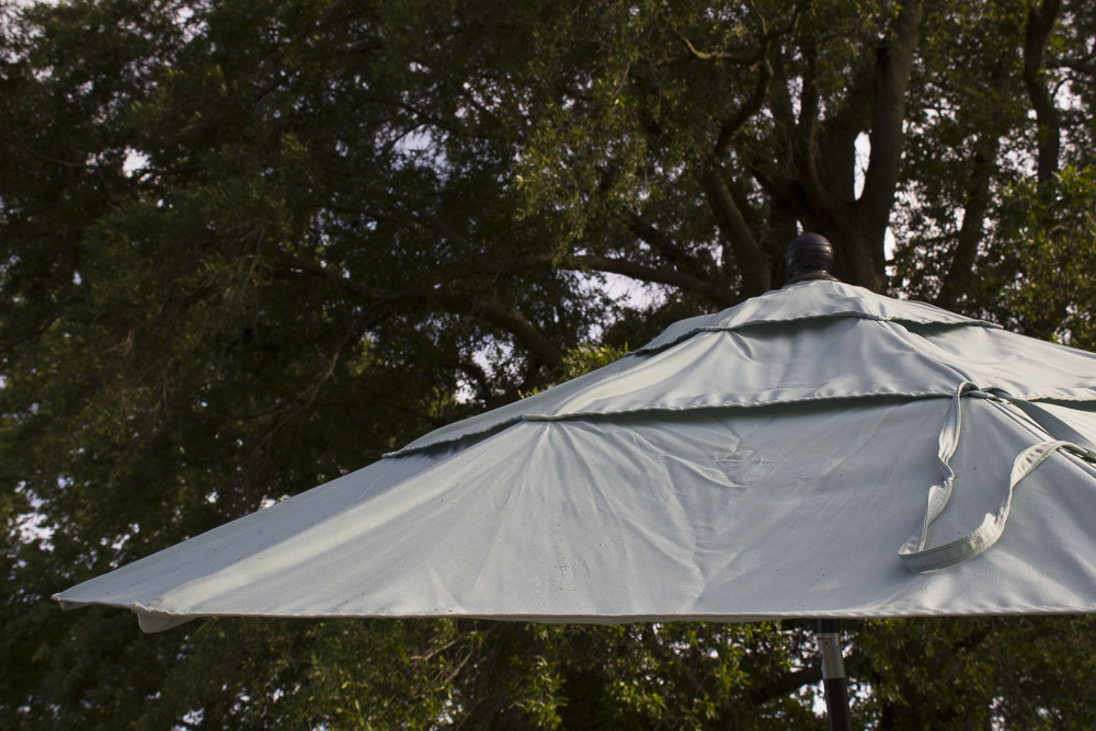 Restoration Hardware Lounge Set and Umbrella | EBTH